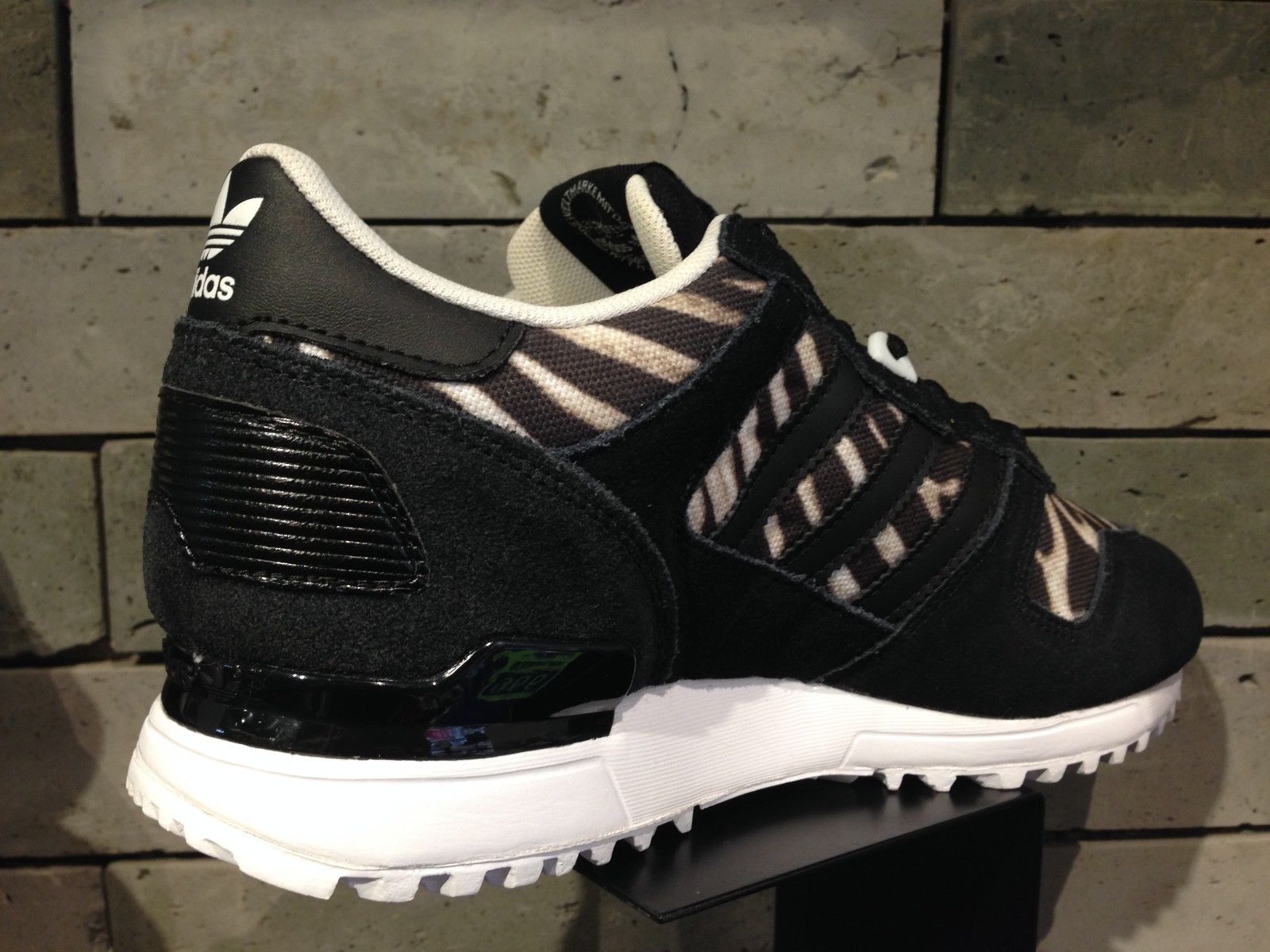 adidas zx zebre